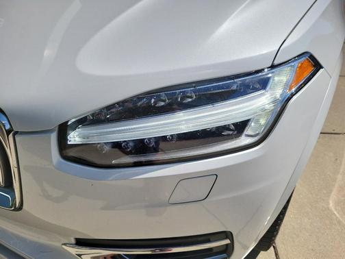 2022 Volvo XC90 Recharge Plug-In Hybrid T8 Inscription Extended Range 7P