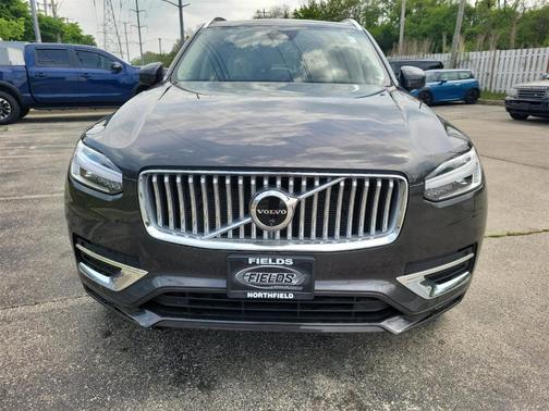 2025 Volvo XC90 B6 Plus 6-Seater