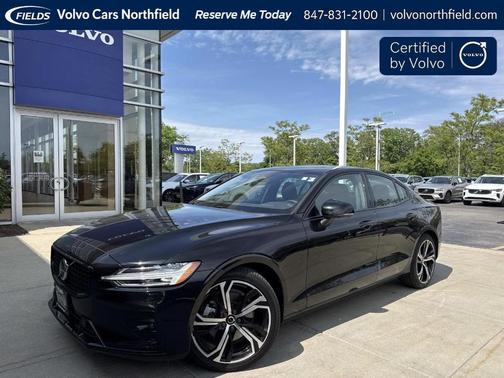 Onyx Black Metallic 2025 Volvo S60 B5 Plus