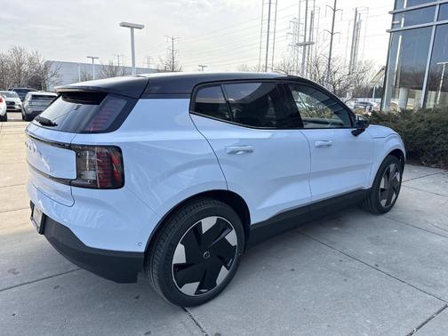 2026 Volvo EX30 Twin Motor Ultra