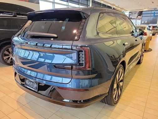 2025 Volvo EX90 Twin Motor Performance Ultra