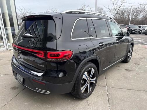 2022 Mercedes-Benz EQB 300 Base 4MATIC