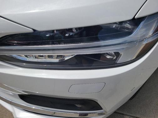 2022 Volvo S90 B6 Inscription