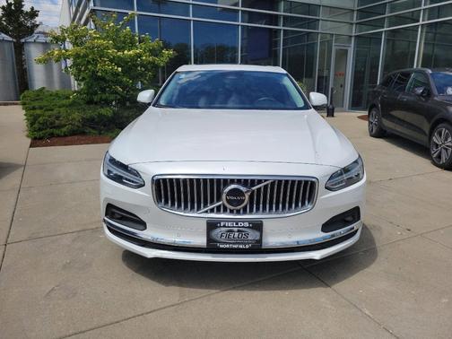 2022 Volvo S90 B6 Inscription