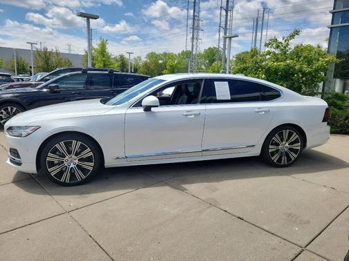 2022 Volvo S90 B6 Inscription