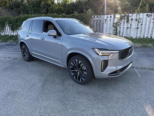 2026 Volvo XC90 B6 Plus 7-Seater