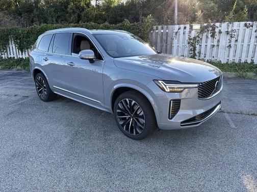 2026 Volvo XC90 B6 Plus 7-Seater