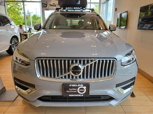 2025 Volvo XC90 Plug-In Hybrid T8 Plus 7-Seater