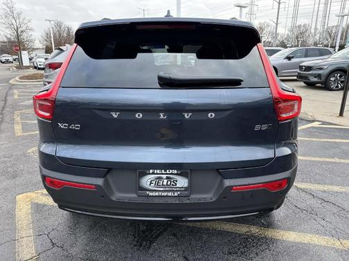 2026 Volvo XC40 B5 Core