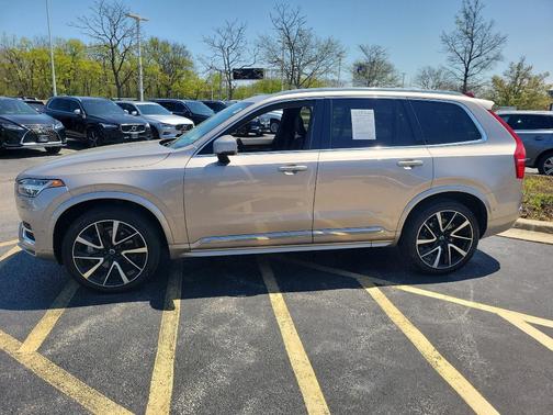 2023 Volvo XC90 B6 Plus 6-Seater