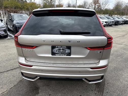 2026 Volvo XC60 B5 Plus