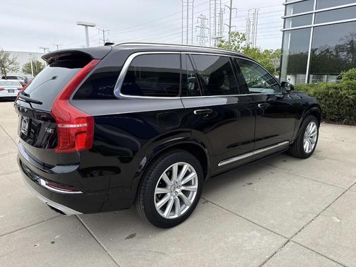 Onyx Black Metallic 2019 Volvo XC90 T6 Inscription