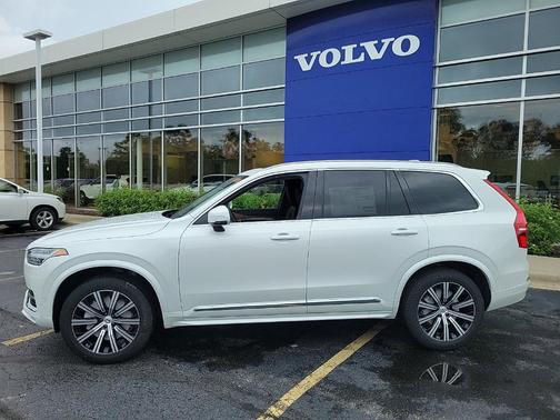 2025 Volvo XC90 B6 Plus 7-Seater
