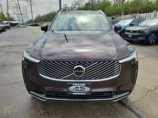 2025 Volvo XC90 B5 Core