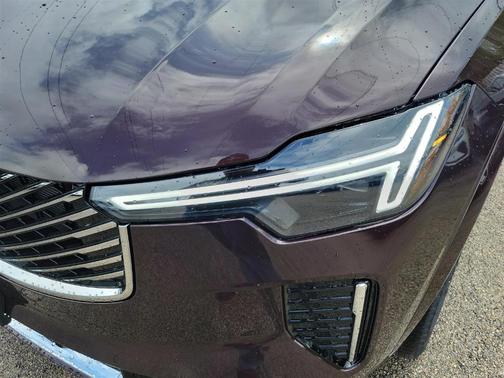 2025 Volvo XC90 B5 Core
