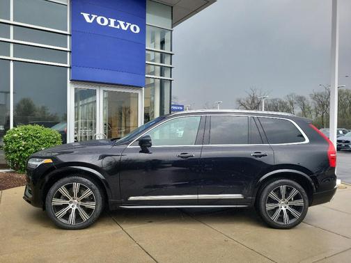 2022 Volvo XC90 Recharge Plug-In Hybrid T8 Inscription 7 Passenger