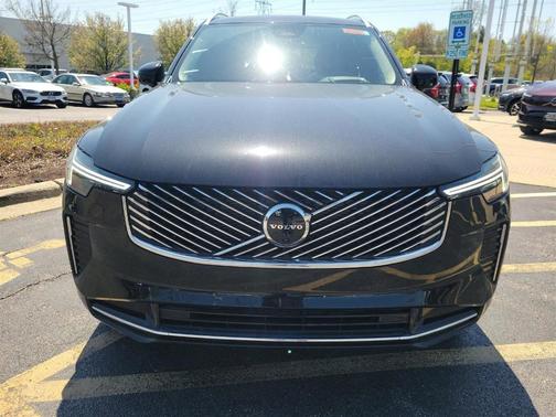 2025 Volvo XC90 B6 Ultra