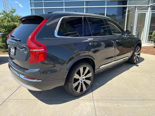 2022 Volvo XC90 T6 Inscription 7 Passenger