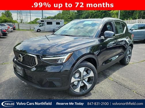2025 Volvo XC40 B5 Core Bright Theme