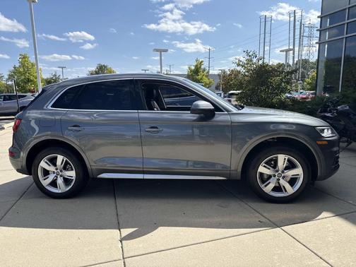 2018 Audi Q5 2.0T Premium Plus