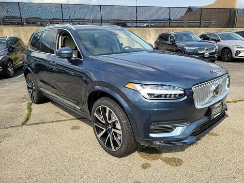 2025 Volvo XC90 B6 Plus 6-Seater