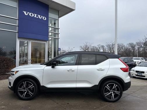 2019 Volvo XC40 T5 R-Design