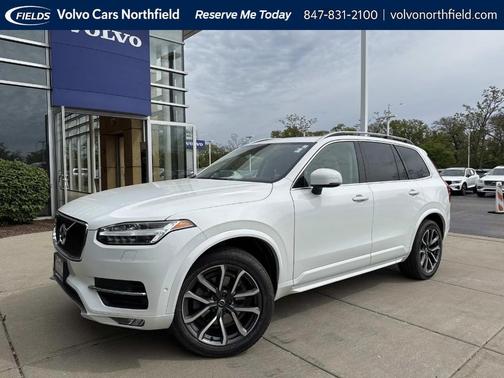 Ice White 2018 Volvo XC90 T5 Momentum