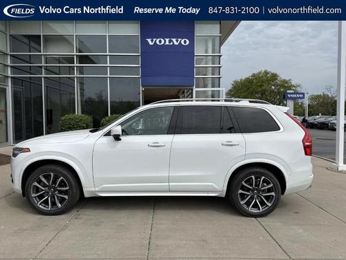 Ice White 2018 Volvo XC90 T5 Momentum