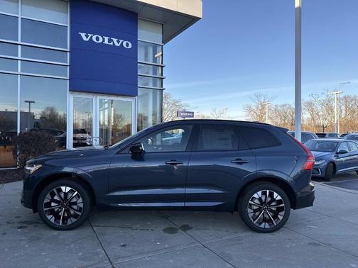 2026 Volvo XC60 B5 Plus