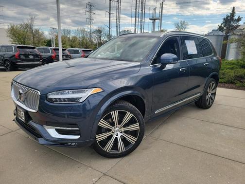 2022 Volvo XC90 T6 Inscription 6 Passenger