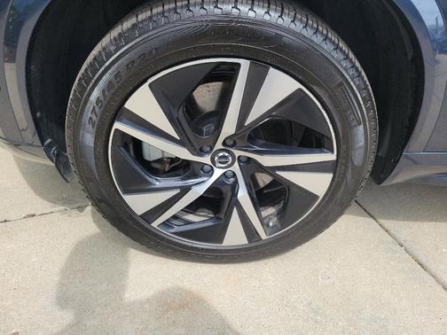 2022 Volvo XC90 Recharge Plug-In Hybrid T8 R-Design Extended Range 7P
