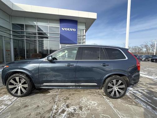 2023 Volvo XC90 B6 Ultimate 7-Seater