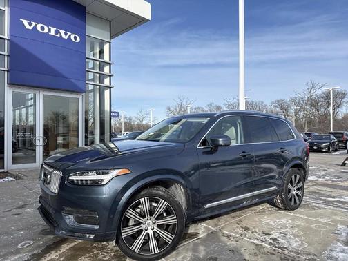 2023 Volvo XC90 B6 Ultimate 7-Seater