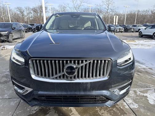 2023 Volvo XC90 B6 Ultimate 7-Seater