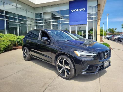 2025 Volvo XC60 B5 Ultra