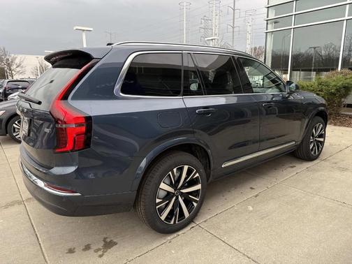 Denim Blue 2026 Volvo XC90 B5 Core