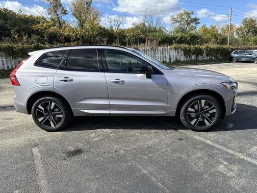 2026 Volvo XC60 B5 Core