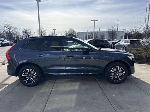 2026 Volvo XC60 B5 Core