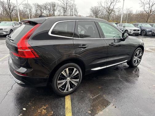 2023 Volvo XC60 B5 Plus Bright Theme