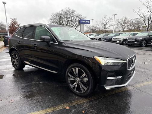 2023 Volvo XC60 B5 Plus Bright Theme