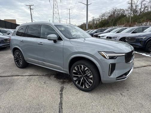 2026 Volvo XC90 B6 Plus 7-Seater