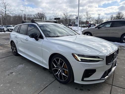 2024 Volvo V60 Recharge Plug-In Hybrid T8 Polestar Engineered