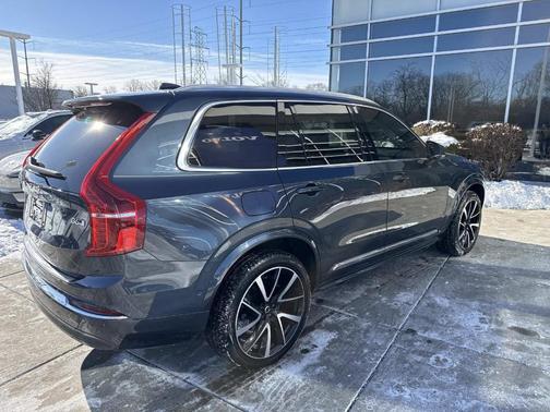 2023 Volvo XC90 B6 Plus 6-Seater