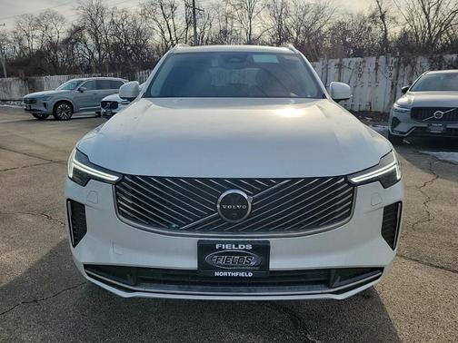 2025 Volvo XC90 B6 Plus 7-Seater