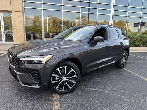 2025 Volvo XC60 B5 Plus