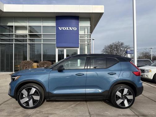 2023 Volvo XC40 Recharge Pure Electric Twin Ultimate