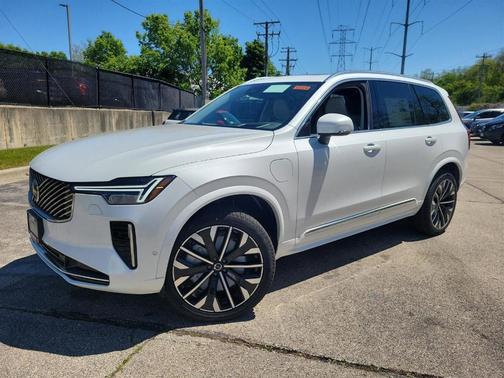 2025 Volvo XC90 Plug-In Hybrid T8 Ultra 7-Seater
