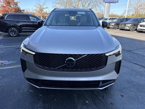 2026 Volvo XC90 B6 Ultra Dark Theme 7-Seater