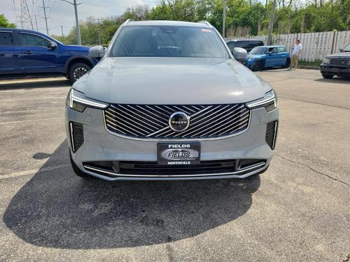 2025 Volvo XC90 B6 Plus 7-Seater
