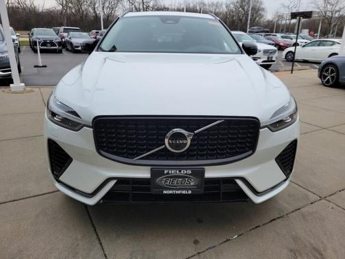 2025 Volvo XC60 Plug-In Hybrid T8 Ultra